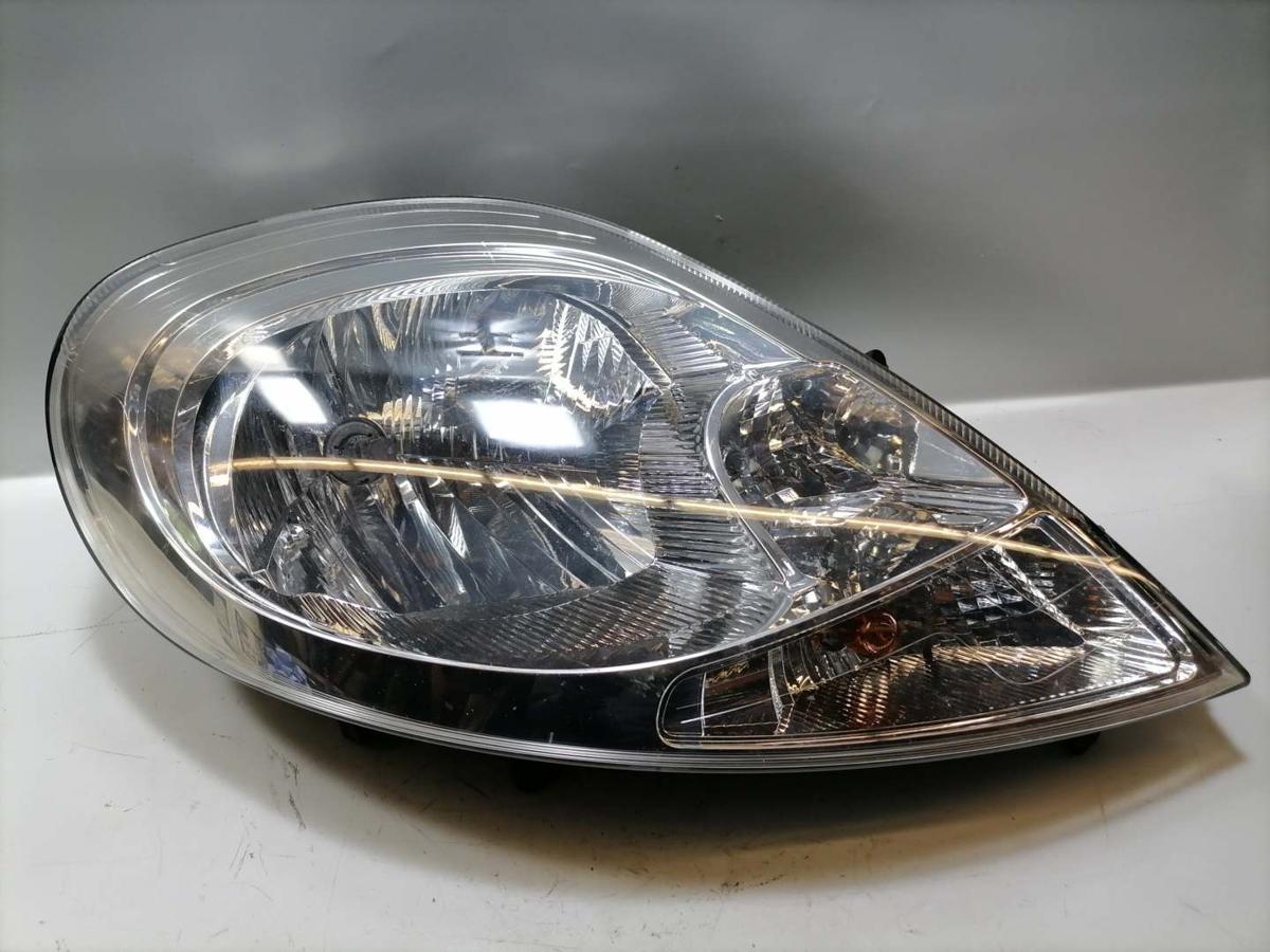 Renault Trafic 2 Scheinwerfer vorn rechts Halogen Facelift Zubehör Bj.2011